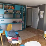 D'hotes D 'avison