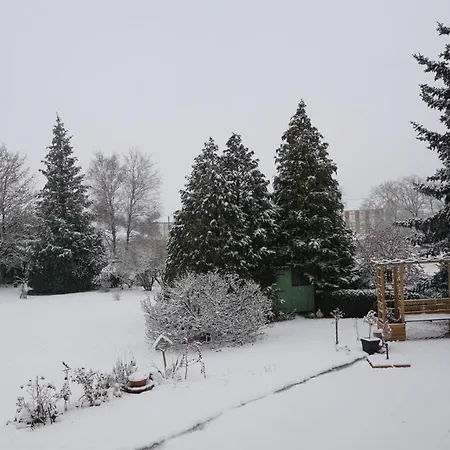 D'hotes De L'avison 住宿加早餐酒店 3*