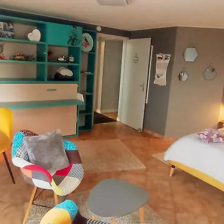 D'hotes De L'avison 3*