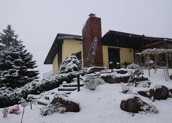 Nocleg ze śniadaniem D'hotes D 'avison 3*